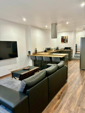 Chic 3 bed in medieval village